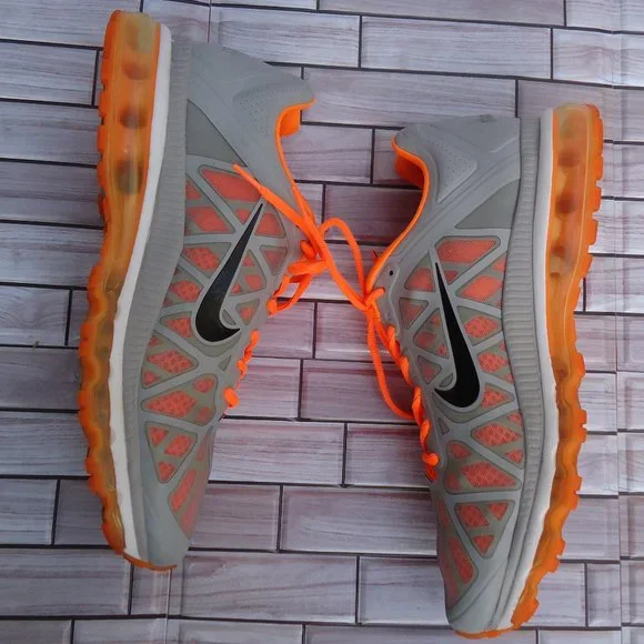 SIZE 14. NIKE AIR MAX 2011 RUNNING SNEAKERS